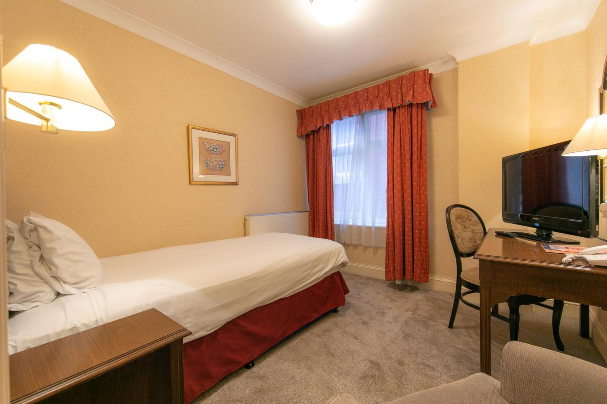Imperial Hotel Blackpool Dış mekan fotoğraf